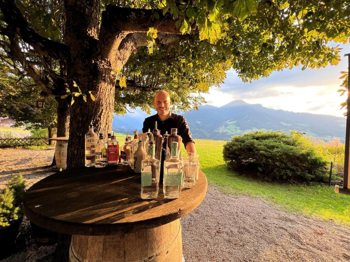 Hotel Restaurant Gruenwalderhof Patsch Exteriör bild