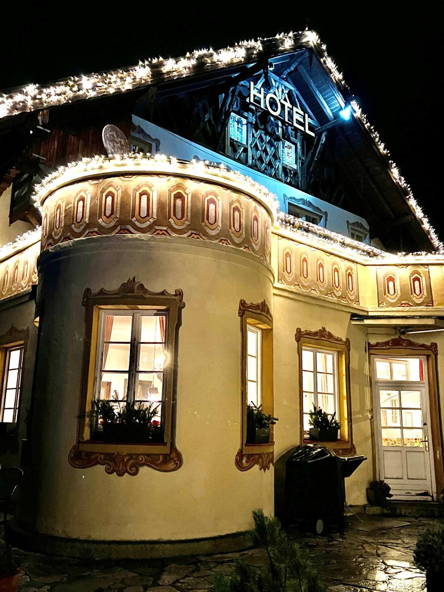 Hotel Restaurant Gruenwalderhof Patsch Exteriör bild